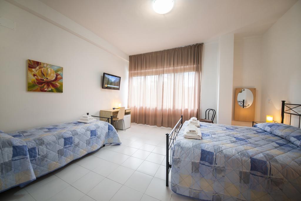 Camere Oberdan Foligno Extérieur photo